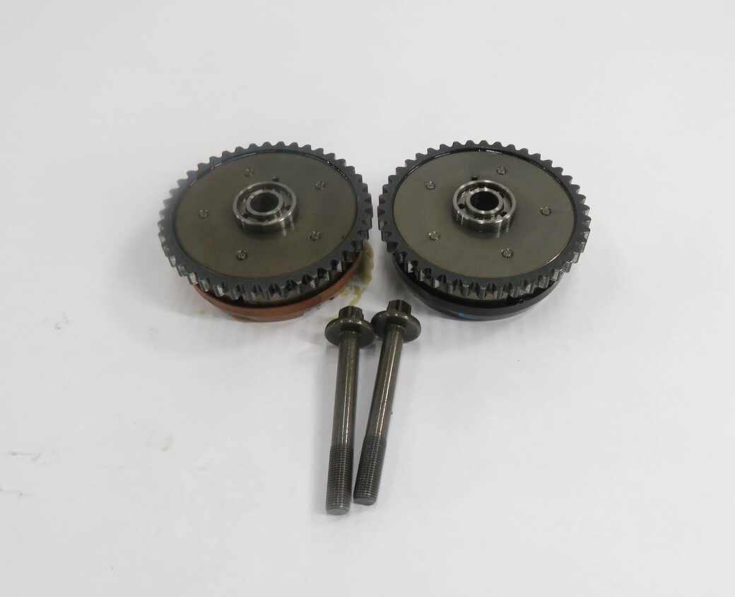 Thumbnail 2: 2011 BMW ACTIVEHYBRID 7 (F04) 4.4L N63 ENGINE - INTAKE & EXHAUST TIMING GEAR SET