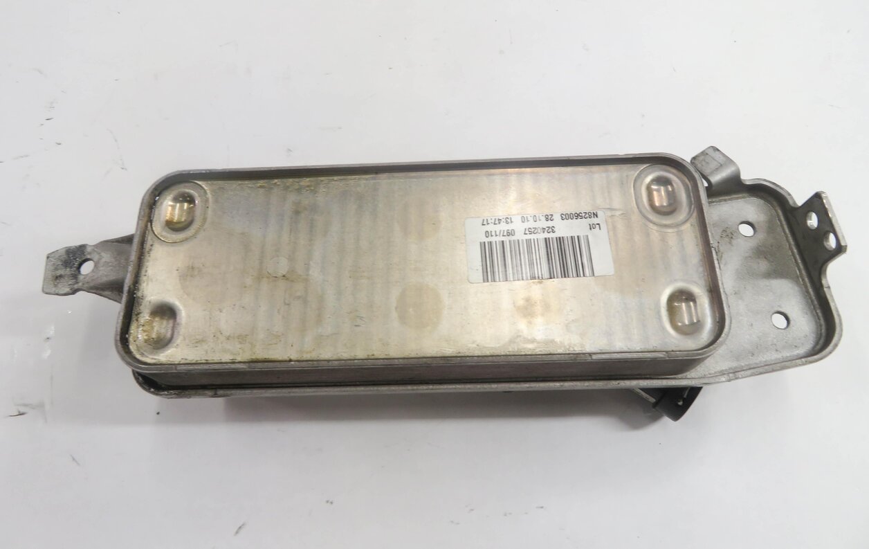 Thumbnail 6: 2011 BMW ACTIVEHYBRID 7 (F04) TRANSMISSION OIL COOLER