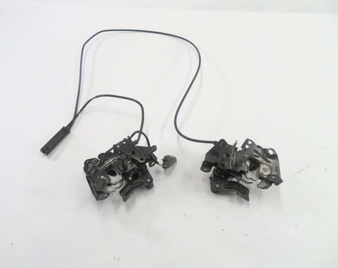Thumbnail 2: 2011 BMW ACTIVEHYBRID 7 (F04) FRONT LEFT & RIGHT LOWER HOOD LOCK LATCH SET-2