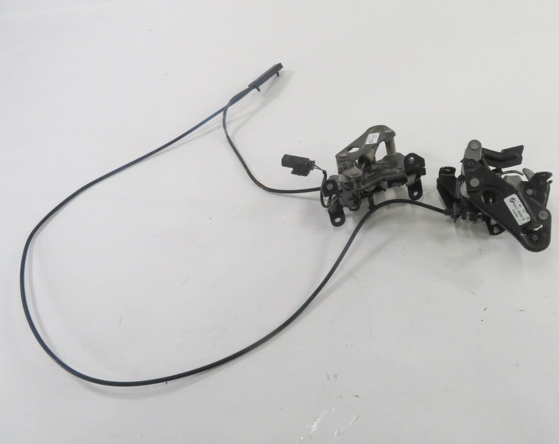 Thumbnail 5: 2011 BMW ACTIVEHYBRID 7 (F04) FRONT LEFT & RIGHT LOWER HOOD LOCK LATCH SET-2