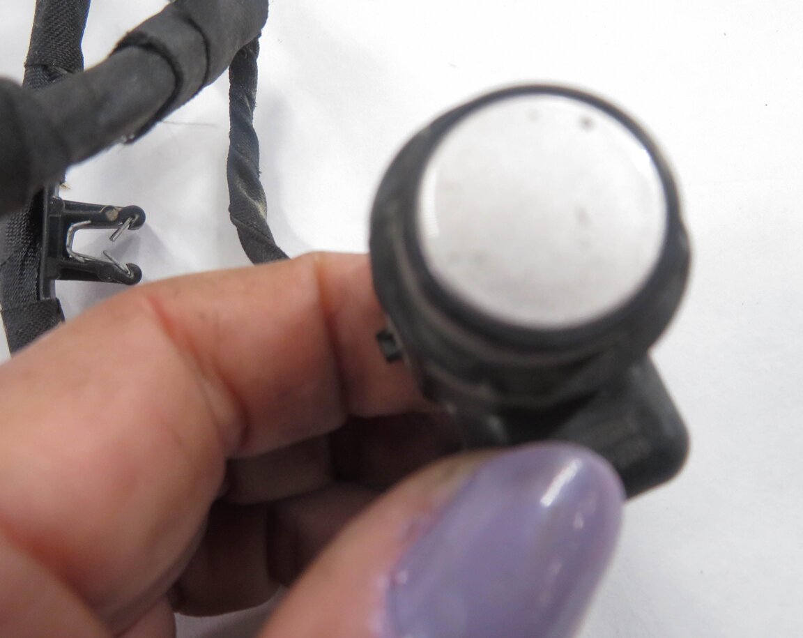 Thumbnail 7: 2011 BMW ACTIVEHYBRID 7 (F04) FRONT PDC PARK DISTANCE SENSOR SET w/ HARNESS GRAY