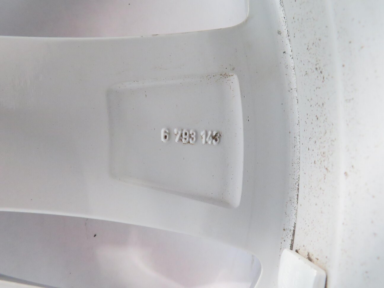 Thumbnail 8: 10-15 BMW 740i 750i 760i (F01 F02 F04) 19x9.5 - LEFT FRONT FAN SPOKE WHEEL RIM