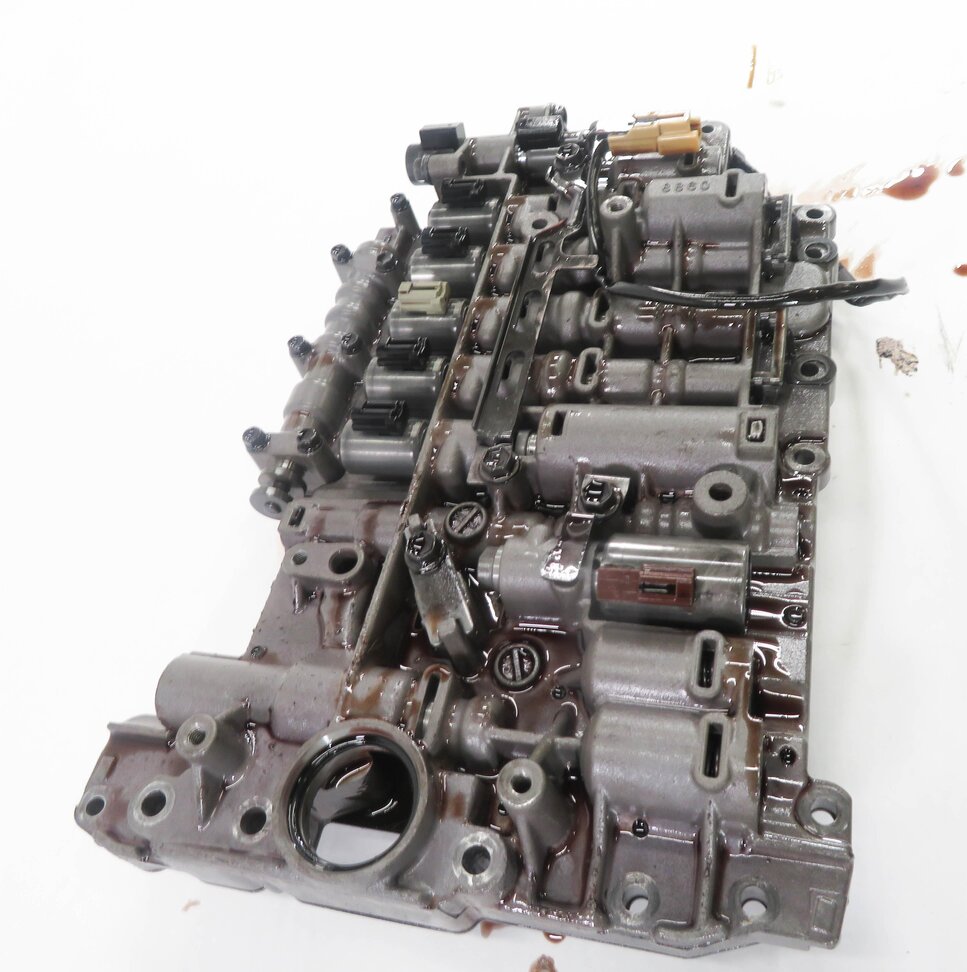 Thumbnail 3: 08-09 PORSCHE CAYENNE (957) 4.8L TURBO - A/T AUTOMATIC TRANSMISSION VALVE BODY