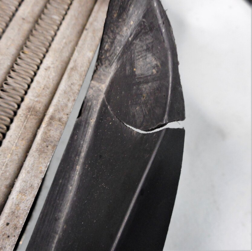 Thumbnail 10: 2008-2010 PORSCHE CAYENNE (957) 4.8L TWIN TURBO ENGINE - RIGHT INTERCOOLER