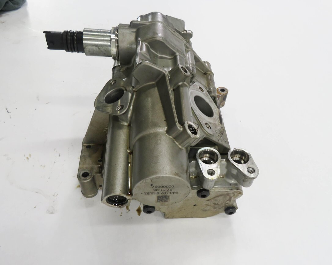 Thumbnail 5: 2008 PORSCHE CAYENNE (957) 4.8L TWIN TURBO ENGINE - MOTOR OIL FLUID PUMP