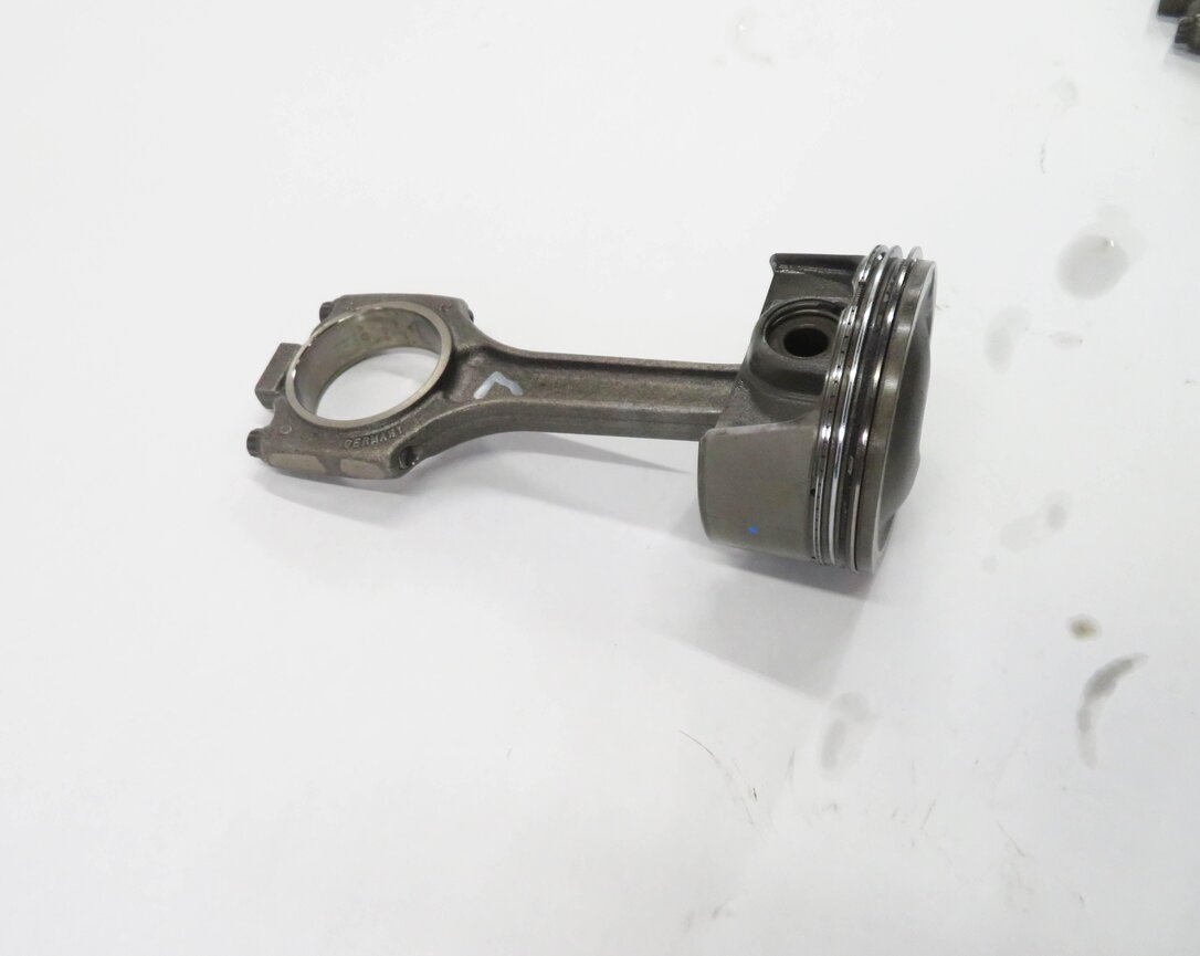 Thumbnail 4: 2008-2012 PORSCHE CAYENNE PANAMERA (957 970 G1) 4.8L TURBO - LEFT PISTON w/ ROD