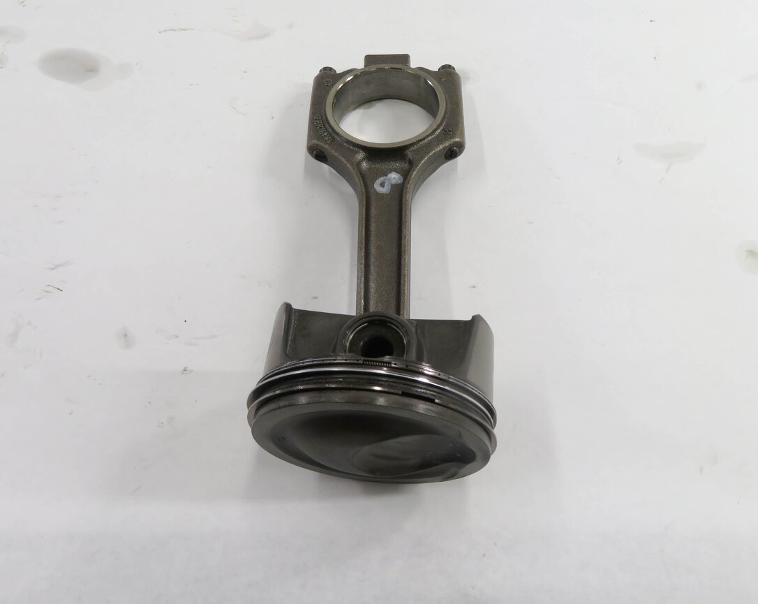 Thumbnail 3: 2008-2012 PORSCHE CAYENNE PANAMERA (957 970 G1) 4.8L TURBO - LEFT PISTON w/ ROD