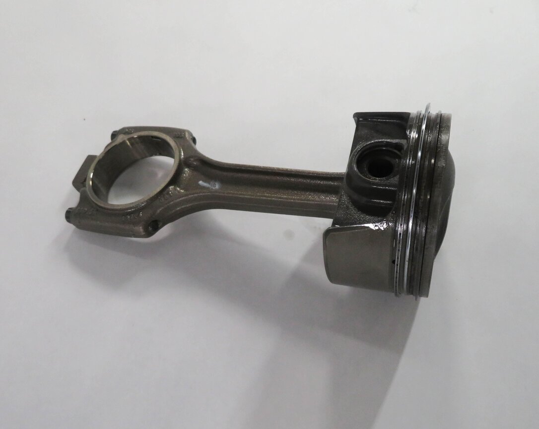 Thumbnail 4: 2008-2012 PORSCHE CAYENNE PANAMERA (957 970 G1) 4.8L TURBO - RIGHT PISTON w/ ROD