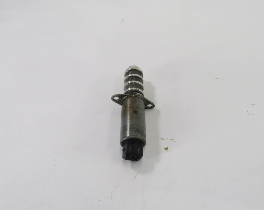 Thumbnail 3: 2008 PORSCHE CAYENNE (957) 4.8L TWIN TURBO ENGINE - CAMSHAFT TIMING SOLENOID