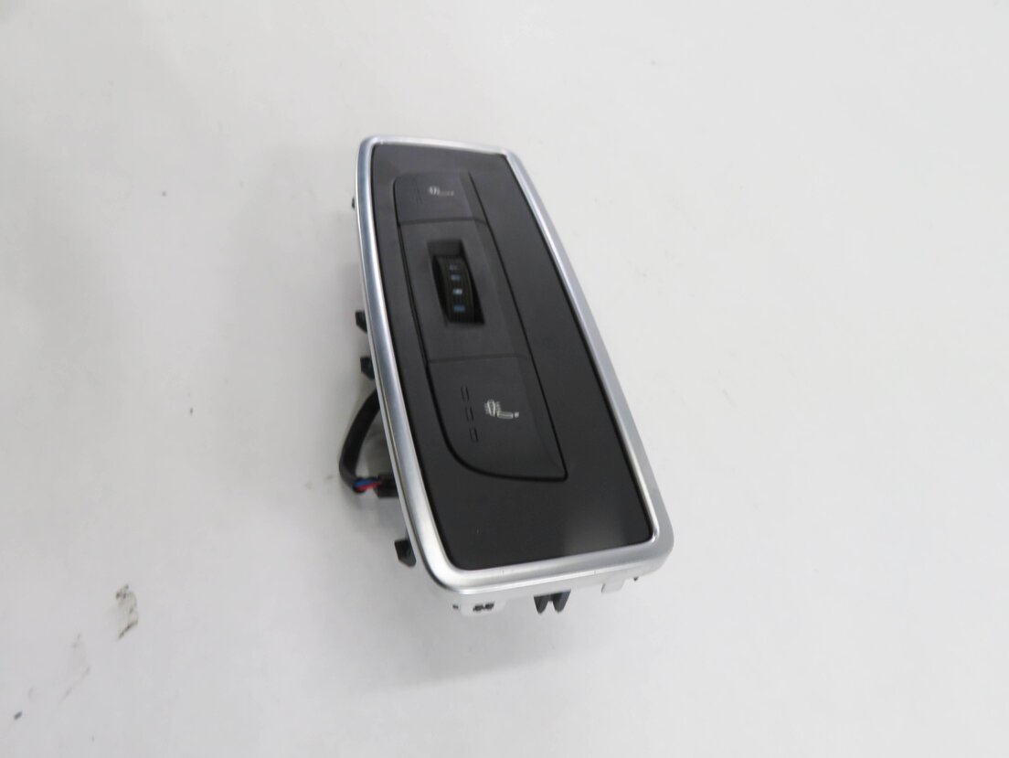 Thumbnail 3: 2012 AUDI A6 (C7) REAR HEATED SEAT SWITCH BUTTON PANEL
