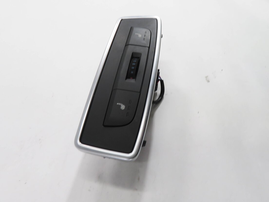 Thumbnail 4: 2012 AUDI A6 (C7) REAR HEATED SEAT SWITCH BUTTON PANEL