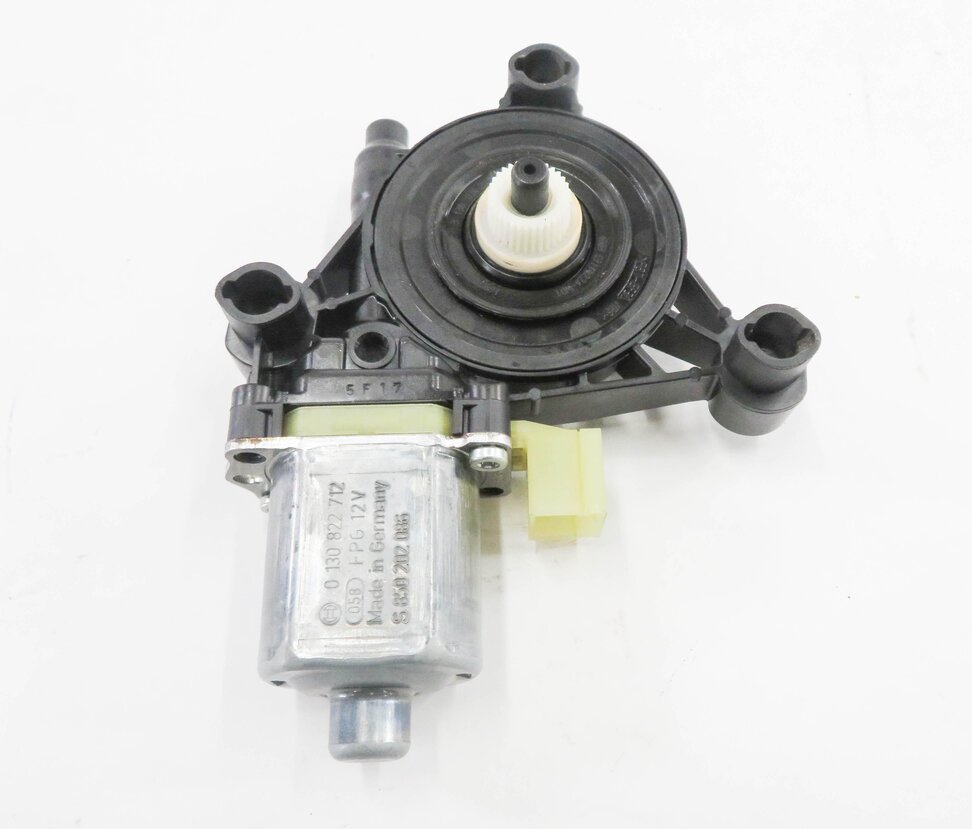 Thumbnail 6: 2015-2018 AUDI A3 S3 RS3 (8V) RIGHT SIDE REAR DOOR POWER WINDOW MOTOR