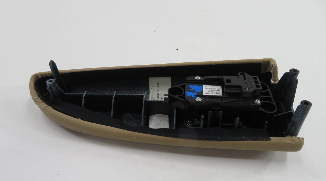 Thumbnail 6: 2012 MERCEDES S550 (W221) RIGHT FRONT PASSENGER DOOR WINDOW SWITCH (BROWN)