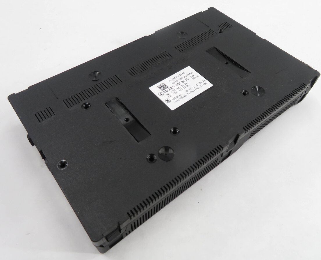 2012 MERCEDES S550 (W221) REAR SIGNAL ACQUISITION CONTROL MODULE (SAM)