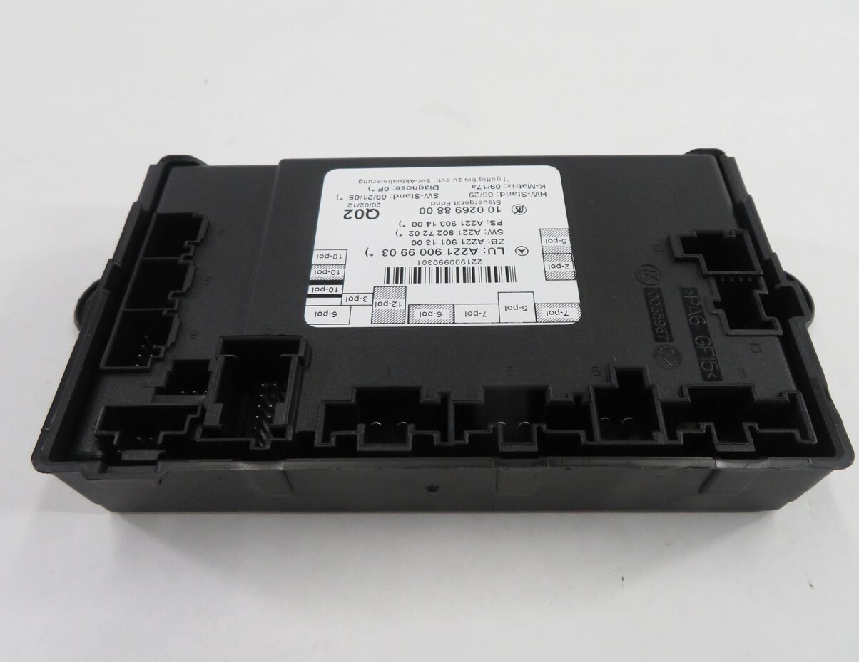 Thumbnail 4: 2012 MERCEDES S550 (W221) RIGHT REAR DOOR CONTROL MODULE