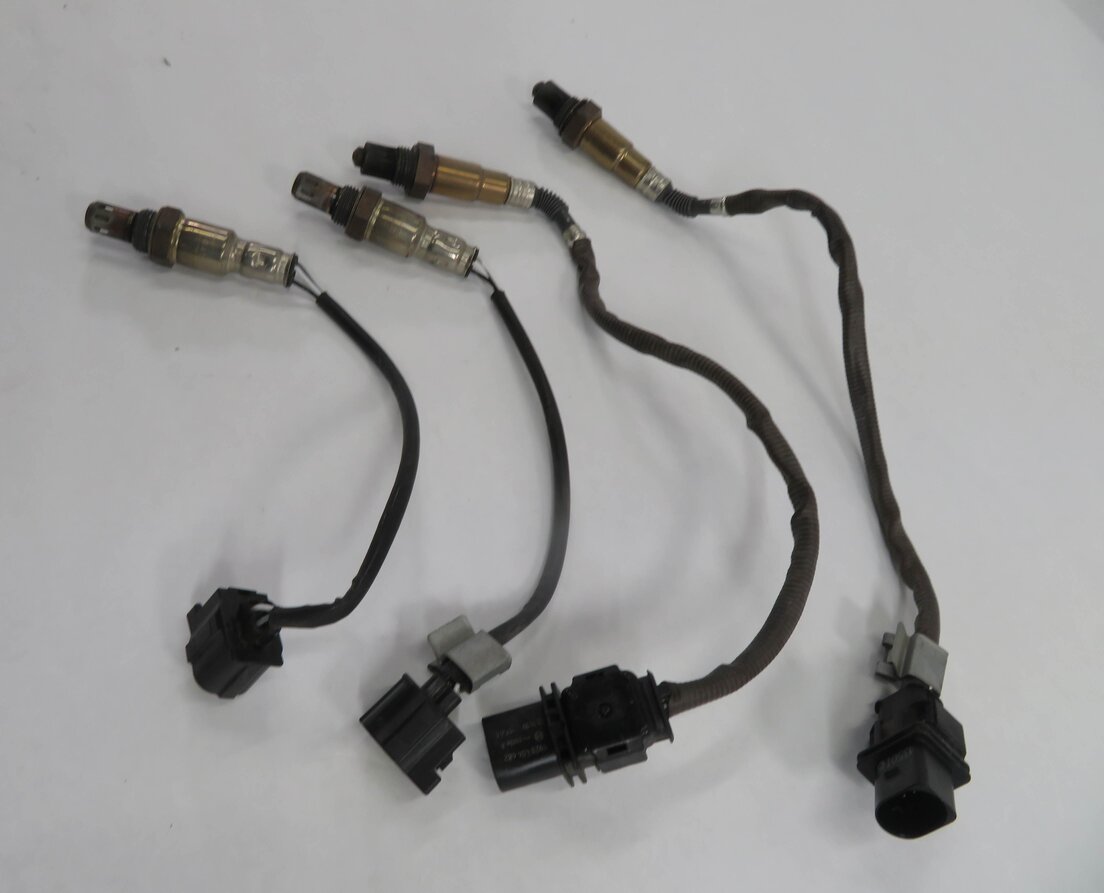 Thumbnail 4: 2012 MERCEDES S550 (W221) 4.6L TWIN TURBO ENGINE - O2 OXYGEN SENSOR SET-4