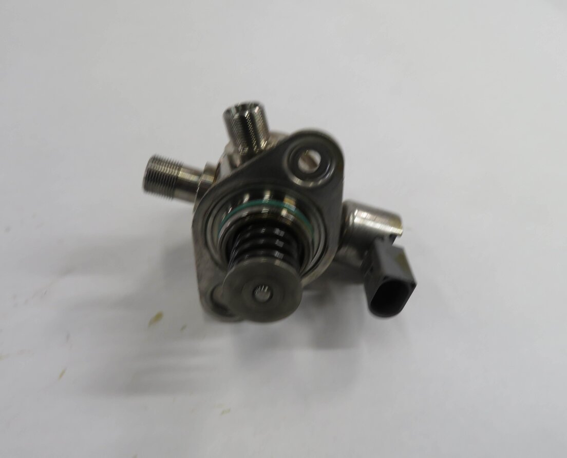 Thumbnail 3: 11-20 MERCEDES E400 E500 E550 S600 SL450 SL550 CLS550 GL550 MECHANICAL FUEL PUMP