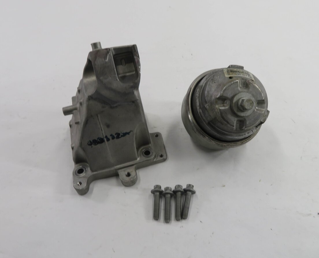 Thumbnail 2: 2012 MERCEDES S550 (W221) 4.6L TWIN TURBO ENGINE - LEFT DRIVER MOTOR MOUNT SET-2
