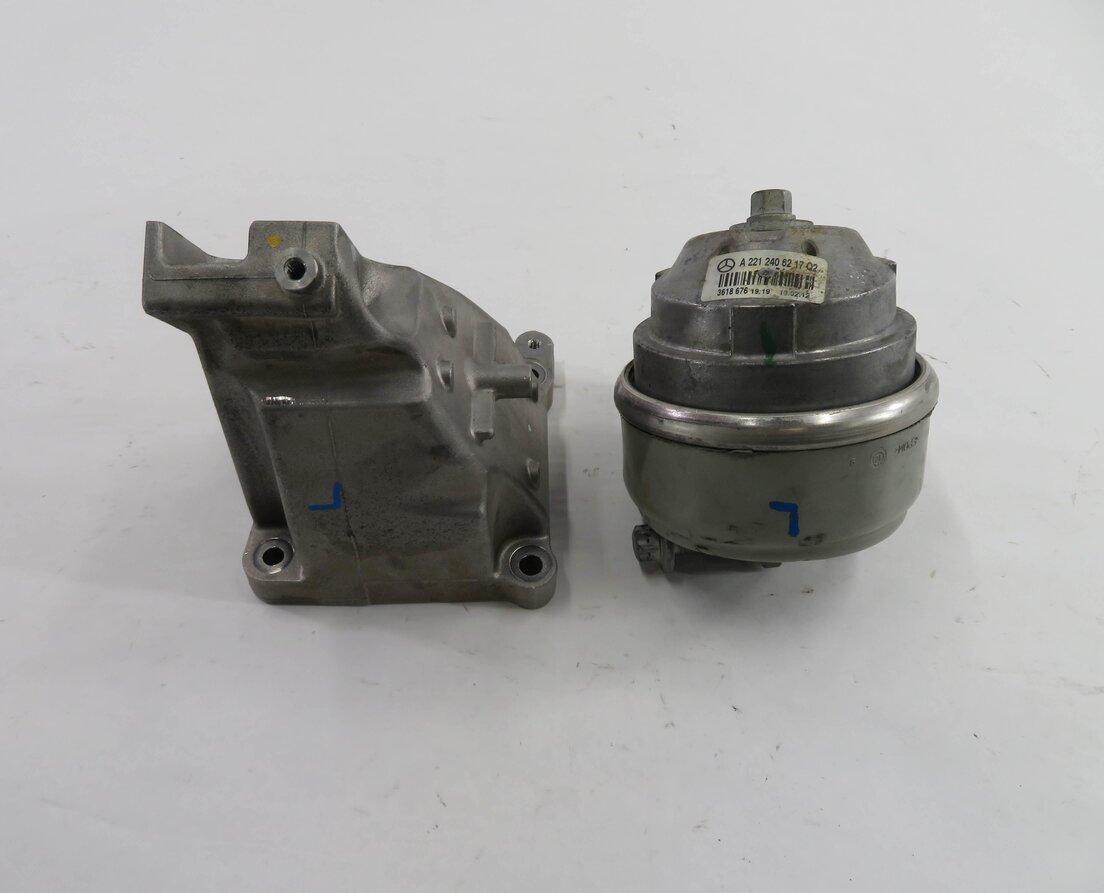 Thumbnail 6: 2012 MERCEDES S550 (W221) 4.6L TWIN TURBO ENGINE - LEFT DRIVER MOTOR MOUNT SET-2
