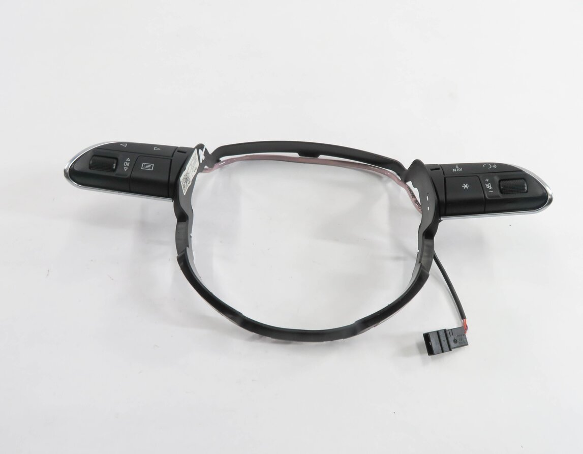 Thumbnail 4: 2013 AUDI A6 (C7) STEERING PHONE VOLUME INFORMATION SWITCH BUTTON SET-2