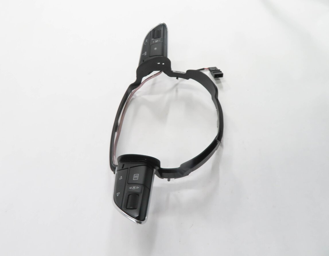 Thumbnail 5: 2013 AUDI A6 (C7) STEERING PHONE VOLUME INFORMATION SWITCH BUTTON SET-2