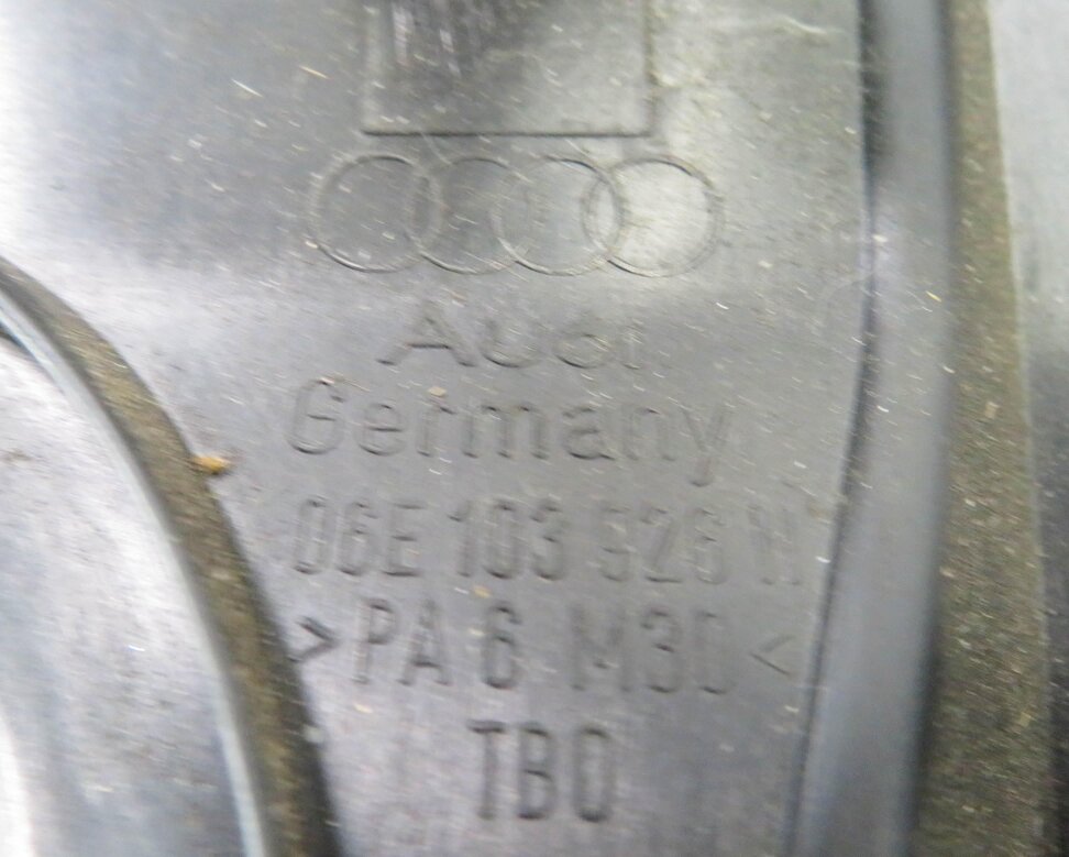 Thumbnail 8: 2012-2017 AUDI A6 A7 A8 Q5 Q7 S4 S5 - 3.0L SUPERCHARGED ENGINE COVER TRIM (REAR)