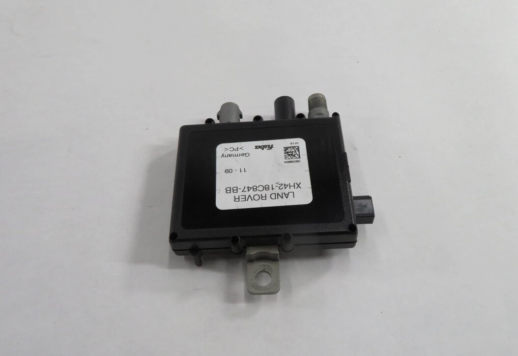 Thumbnail 5: 2010 RANGE ROVER (L322) ANTENNA AMP AMPLIFIER MODULE