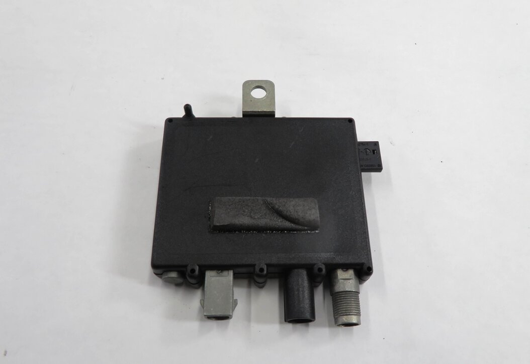 Thumbnail 6: 2010 RANGE ROVER (L322) ANTENNA AMP AMPLIFIER MODULE
