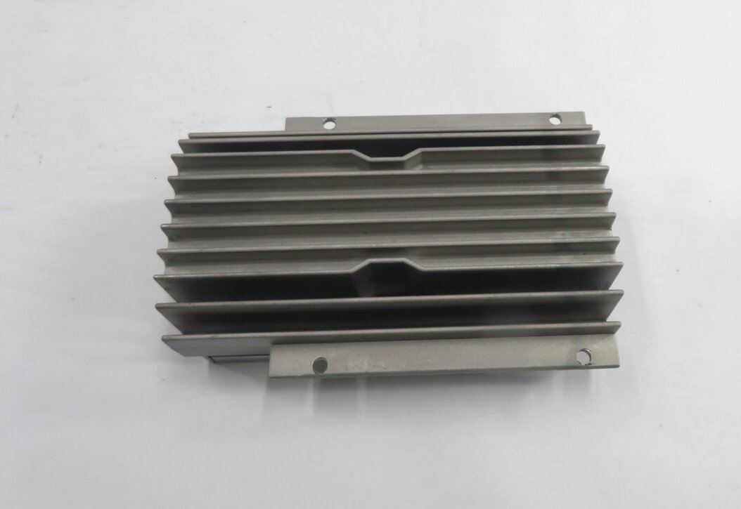 Thumbnail 6: 2010 RANGE ROVER (L322) RADIO STEREO SUB SUBWOOFER AMP AMPLIFIER