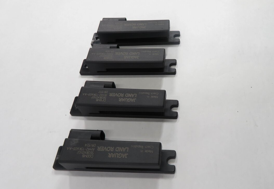 Thumbnail 3: 2010 RANGE ROVER (L322) KEYLESS ENTRY ANTENNA SET-4