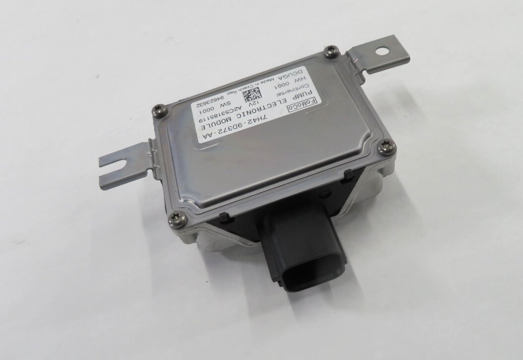 2010 RANGE ROVER (L322) FUEL PUMP CONTROL MODULE