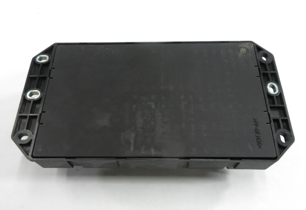 Thumbnail 6: 2010 RANGE ROVER (L322) REAR FUSE BOX