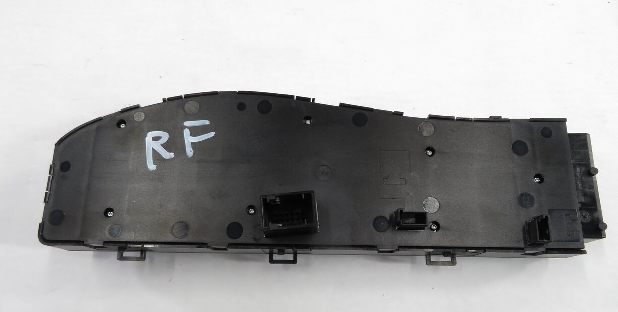 Thumbnail 6: 2010 RANGE ROVER (L322) RIGHT FRONT PASSENGER SEAT ADJUSTMENT SWITCH