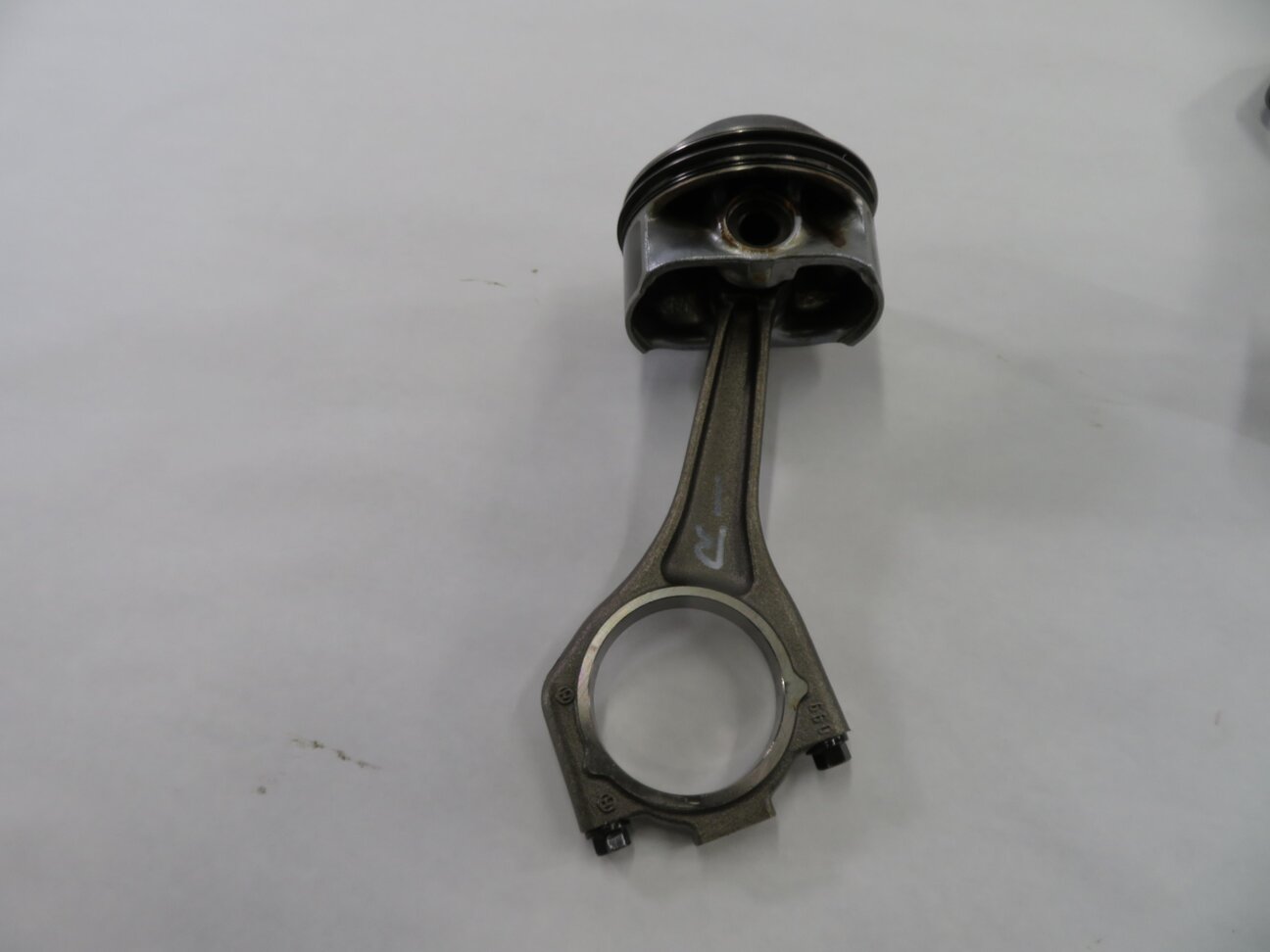 Thumbnail 4: 2010 RANGE ROVER (L322) 5.0L AJ133 V8 (NON SUPER ENGINE) RIGHT PISTON w/ ROD