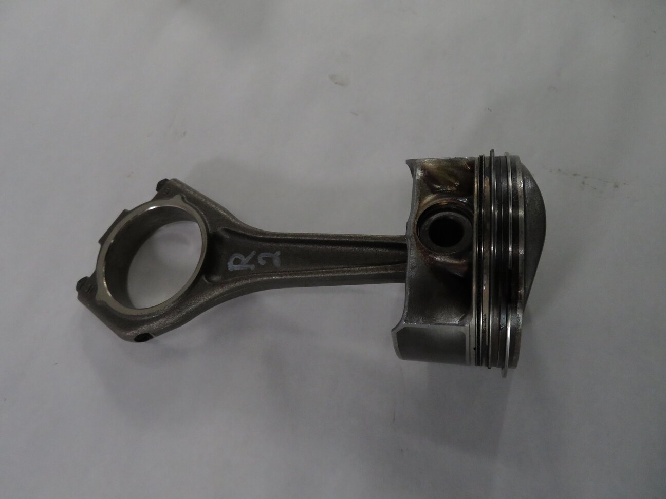 Thumbnail 3: 2010 RANGE ROVER (L322) 5.0L AJ133 V8 (NON SUPER ENGINE) RIGHT PISTON w/ ROD