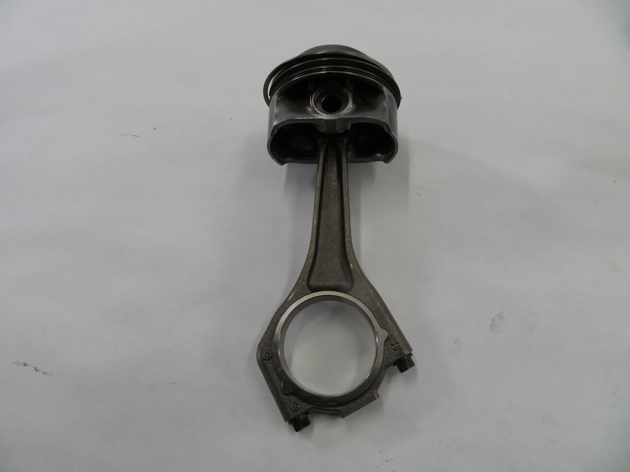 Thumbnail 4: 2010 RANGE ROVER (L322) 5.0L AJ133 V8 (NON SUPER ENGINE) RIGHT PISTON w/ ROD