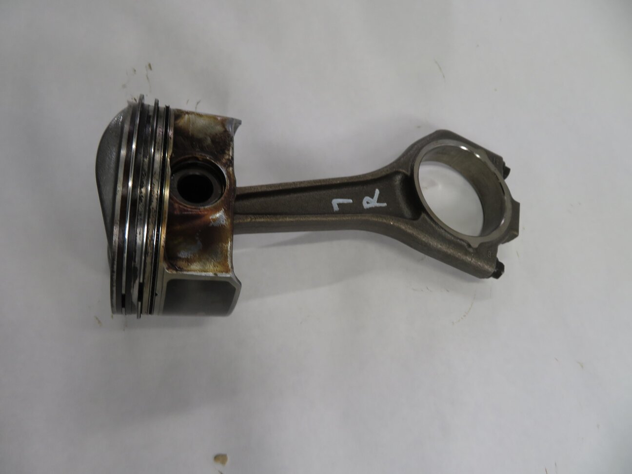 Thumbnail 4: 2010 RANGE ROVER (L322) 5.0L AJ133 V8 (NON SUPER ENGINE) RIGHT PISTON w/ ROD