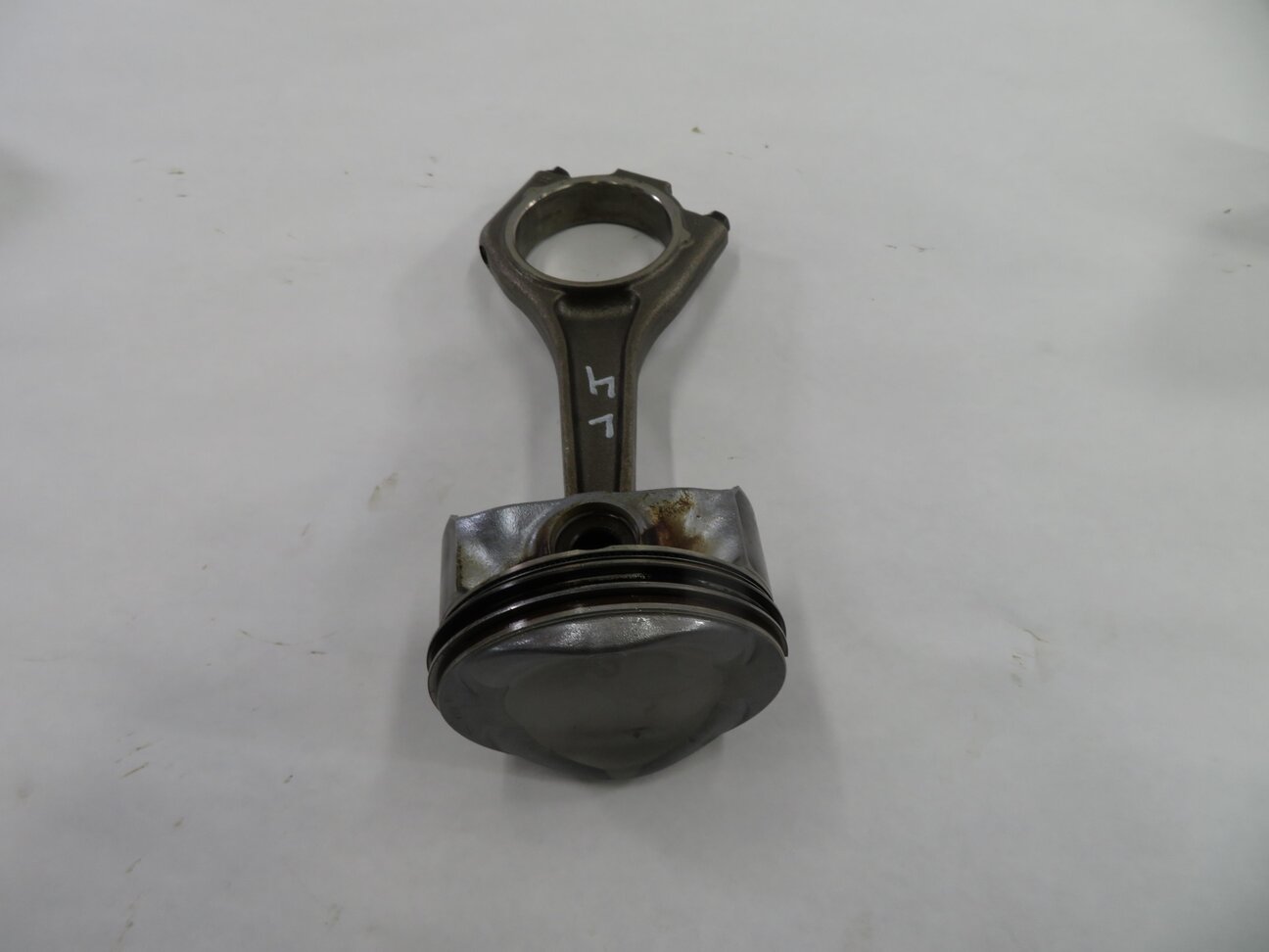Thumbnail 2: 2010 RANGE ROVER (L322) 5.0L AJ133 V8 (NON SUPER ENGINE) LEFT PISTON w/ ROD