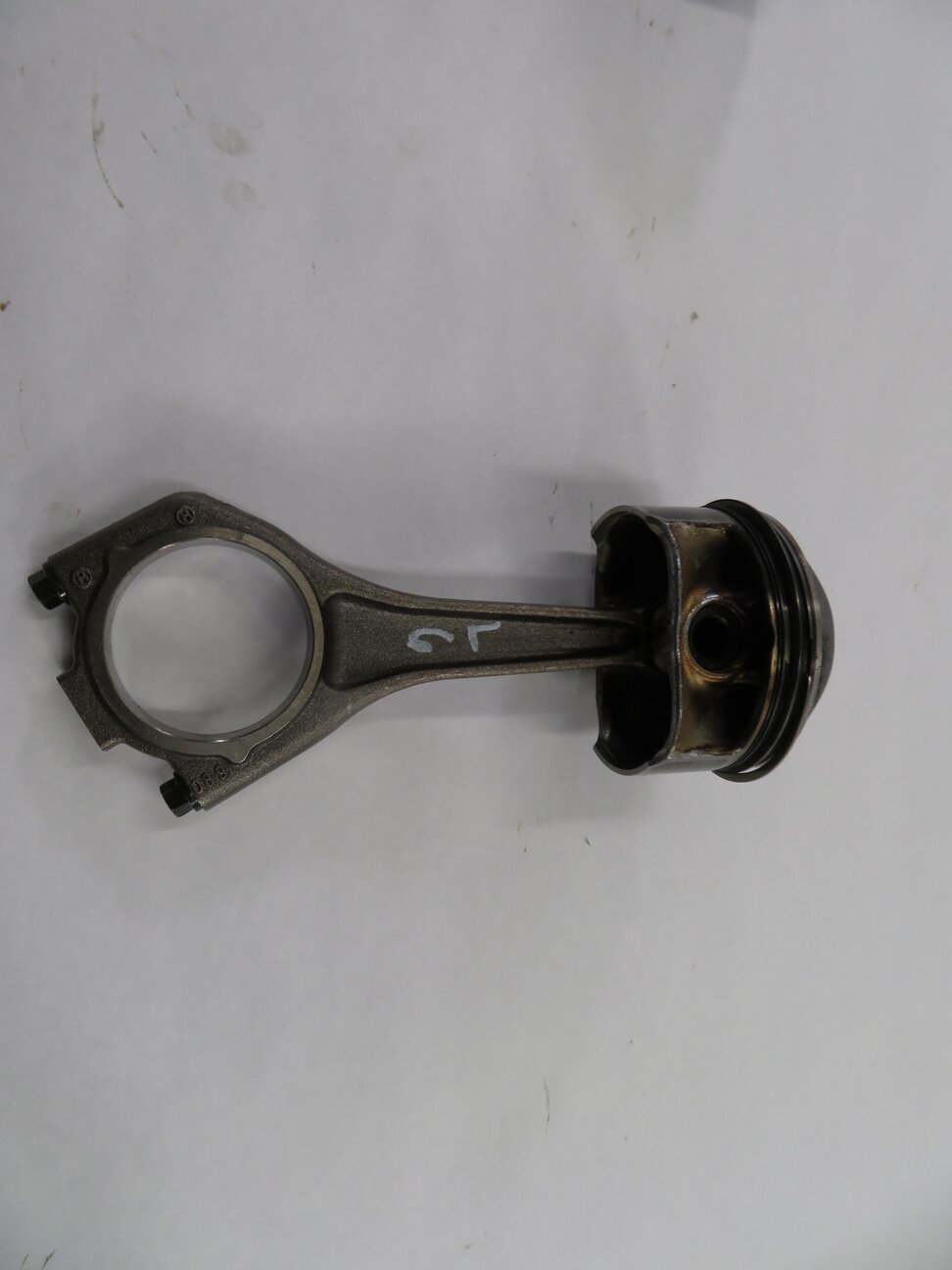 Thumbnail 4: 2010 RANGE ROVER (L322) 5.0L AJ133 V8 (NON SUPER ENGINE) LEFT PISTON w/ ROD
