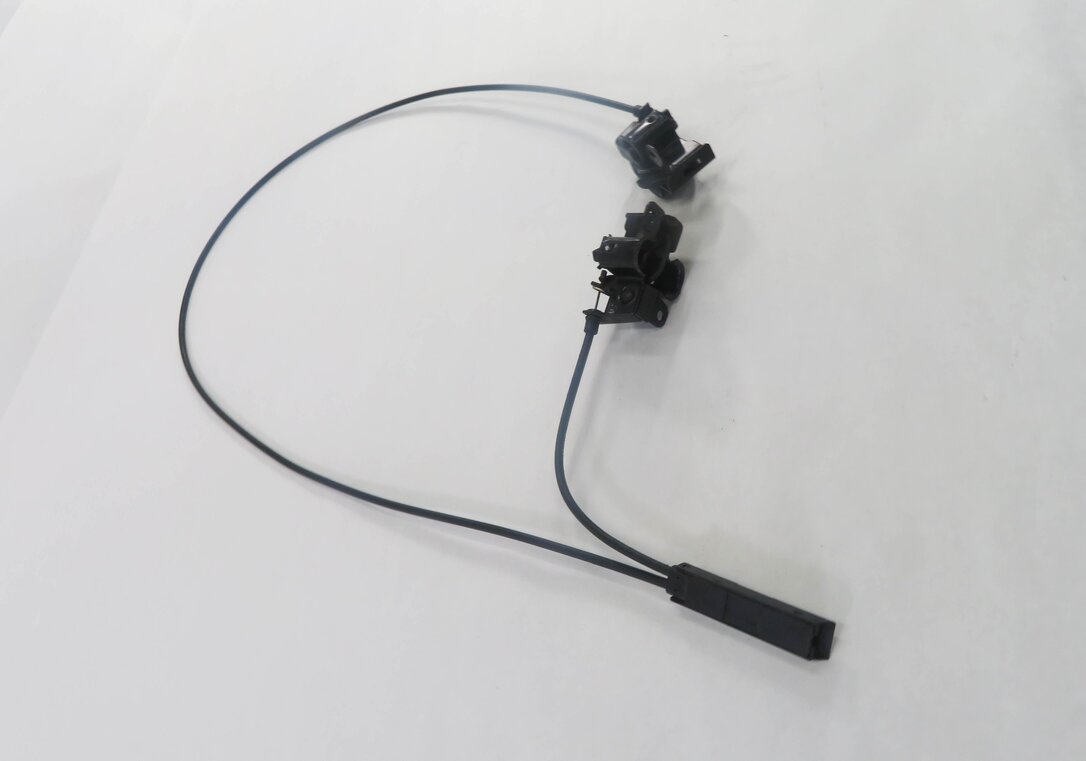 Thumbnail 4: 2011 MERCEDES BENZ ML350 (W164) FRONT LEFT & RIGHT LOWER HOOD LATCH SET-2