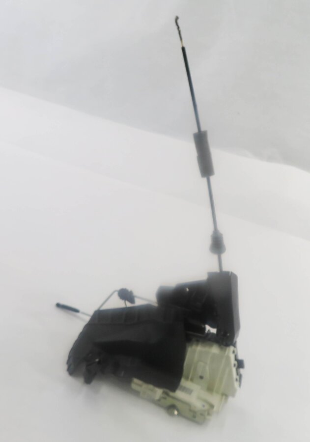 Thumbnail 1: 07-12 MB GL320 GL350 GL450 GL550 ML320 ML350 - RIGHT FRONT KEYLESS GO DOOR LATCH
