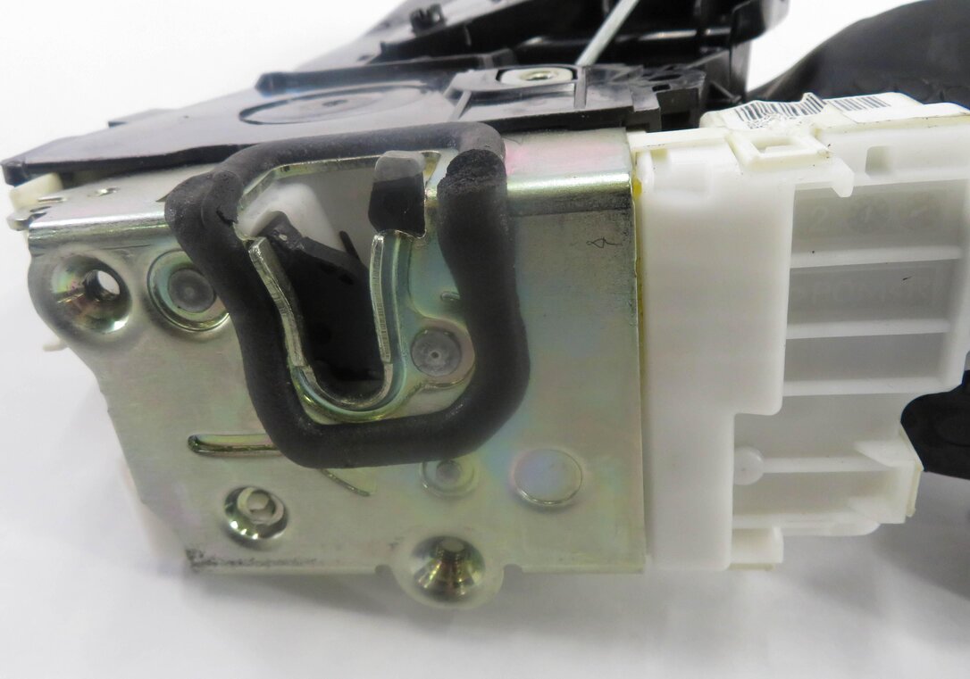 Thumbnail 7: 07-12 MB GL320 GL350 GL450 GL550 ML320 ML350 - RIGHT FRONT KEYLESS GO DOOR LATCH