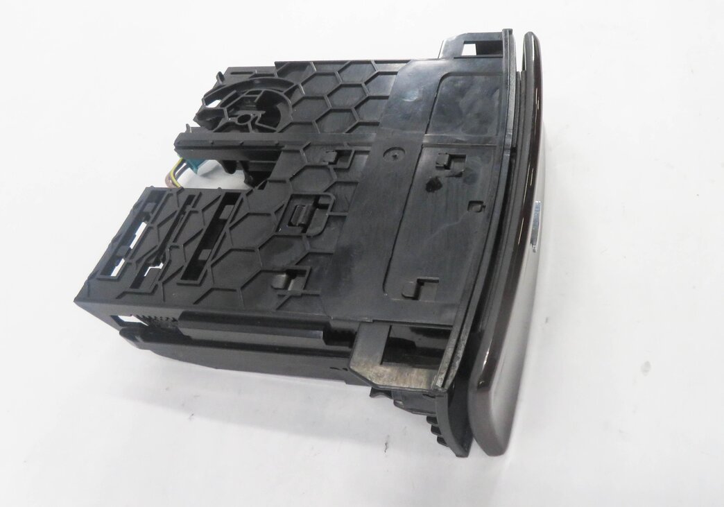 Thumbnail 4: 2008 MERCEDES GL320 (X164) FRONT CENTER CONSOLE ASH TRAY COMPARTMENT (WALNUT)