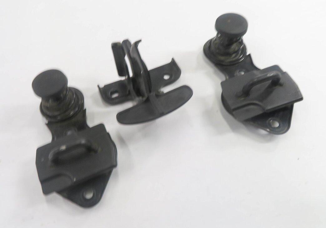 2011 MERCEDES BENZ ML350 (W164) FRONT HOOD SAFETY LATCH SET-3