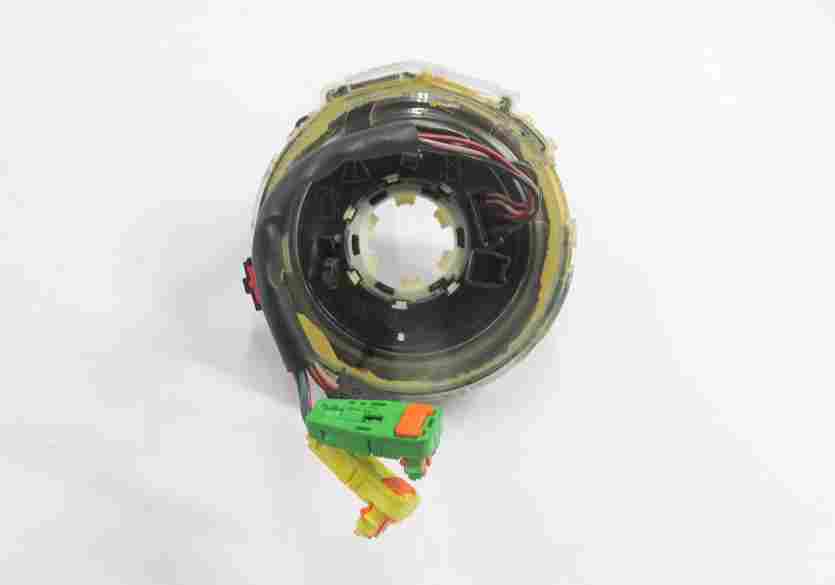 Thumbnail 6: 2011 MERCEDES ML350 W164 3.0T NON HEATED STEERING COLUMN WHEEL CLOCKSPRING
