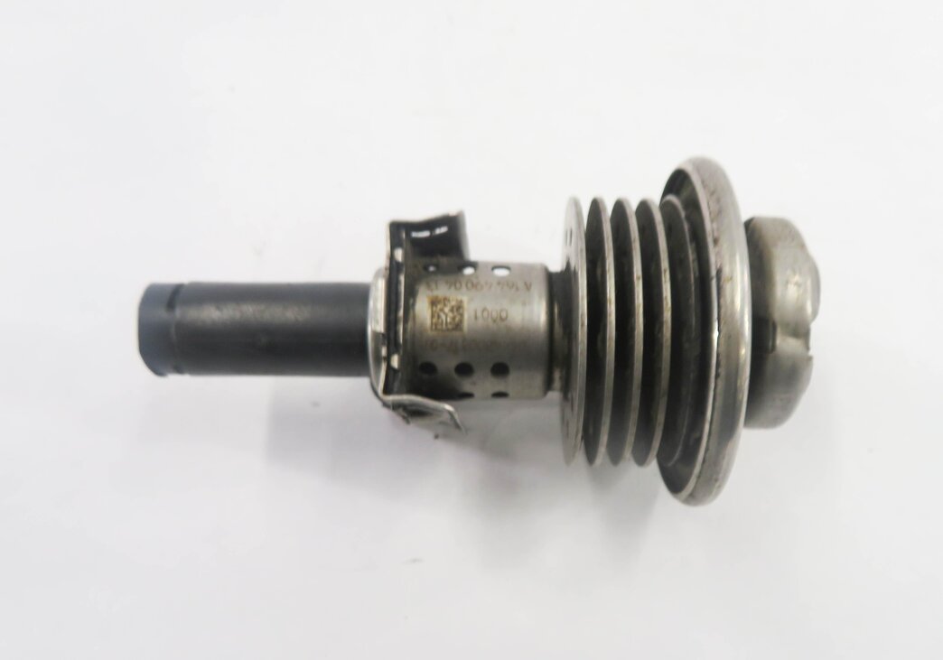 Thumbnail 5: 2011 MERCEDES BENZ ML350 (W164) DEF SCR DIESEL EMISSIONS FLUID INJECTOR NOZZLE