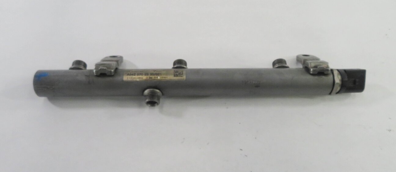 Thumbnail 3: 2011 MERCEDES BENZ ML350 (W164) 3.0L DIESEL ENGINE - RIGHT FUEL RAIL