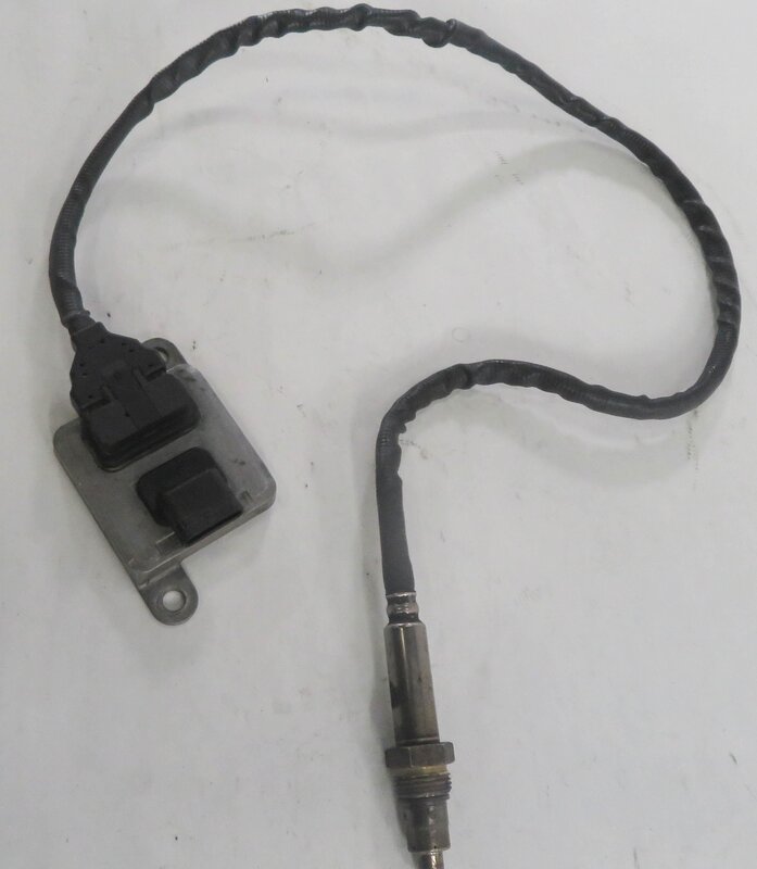 Thumbnail 4: 2011 MERCEDES BENZ ML350 (W164) 3.0L DIESEL ENGINE - PRE CAT NOX SENSOR