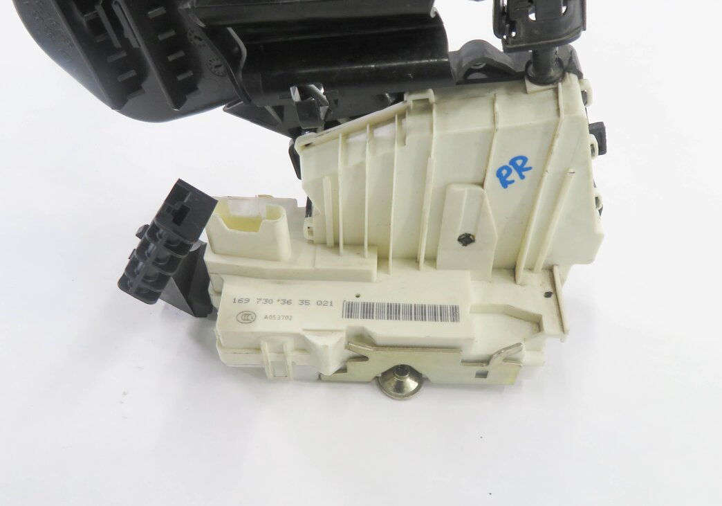 Thumbnail 6: 09-11 MB ML320 ML350 ML450 ML550 (W164) RIGHT REAR KEYLESS GO DOOR LOCK LATCH