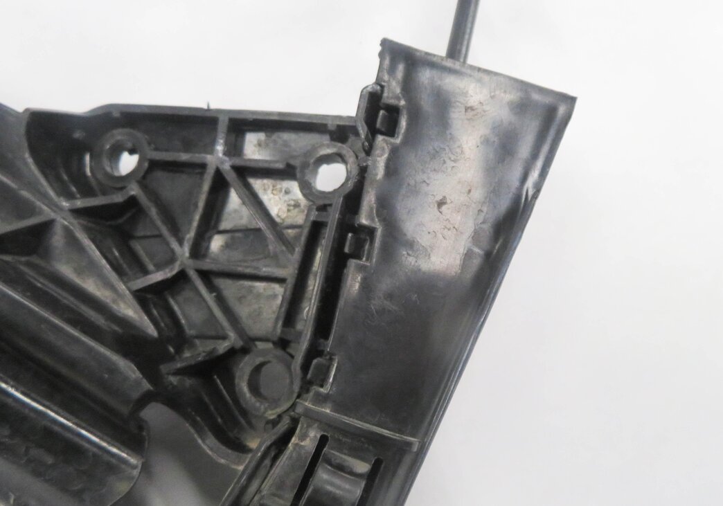 Thumbnail 8: 09-11 MB ML320 ML350 ML450 ML550 (W164) RIGHT REAR KEYLESS GO DOOR LOCK LATCH